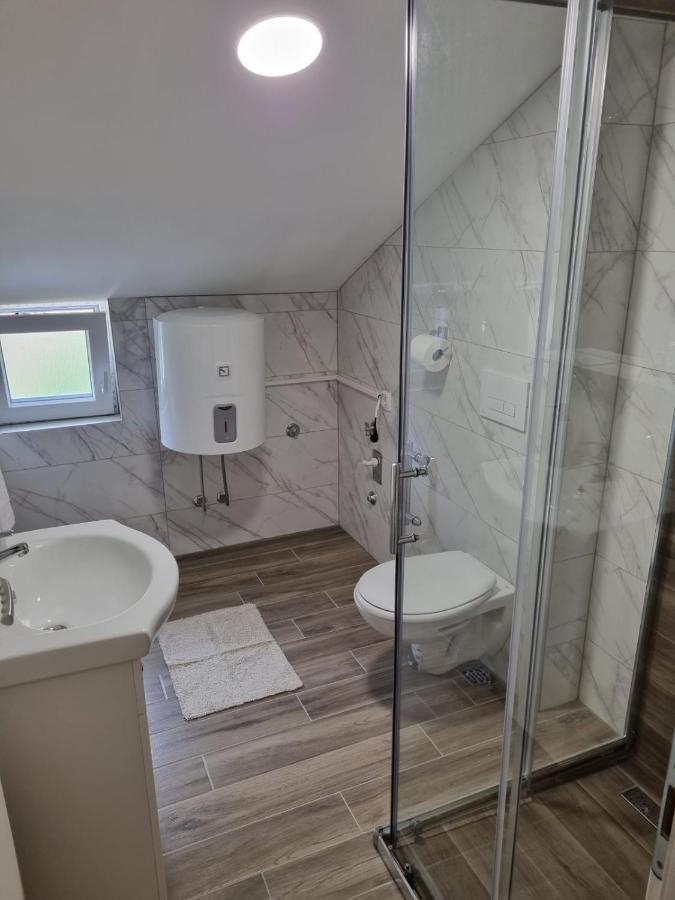 Apartment Tolj *