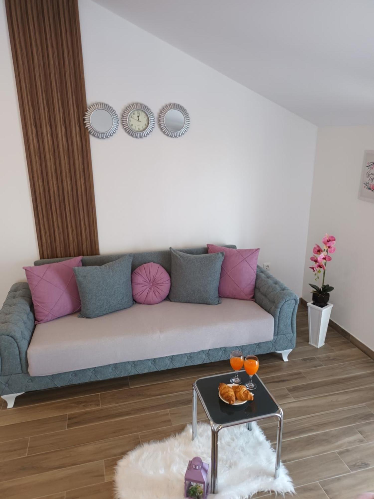 Apartment Tolj *